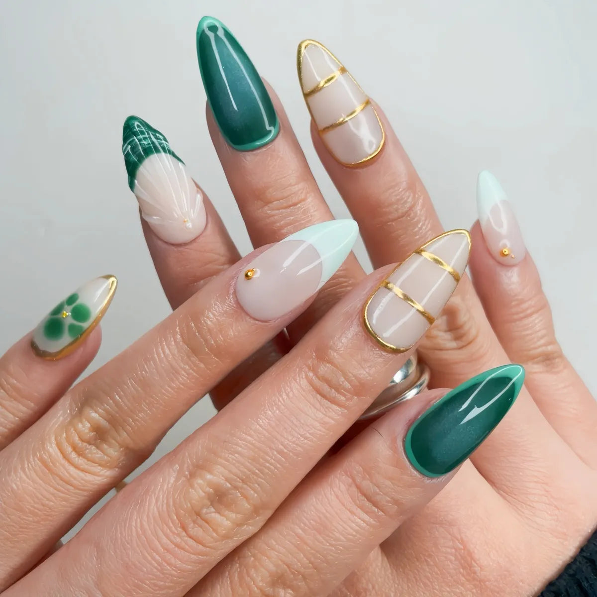 Press On Nail Forest Blade