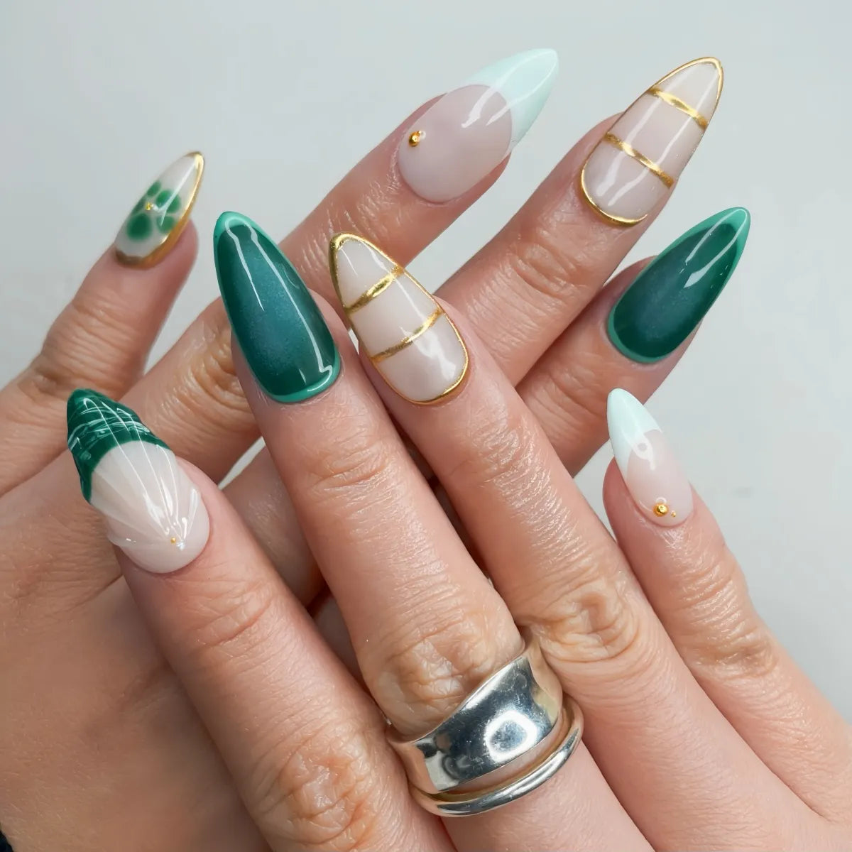 Press On Nail Forest Blade