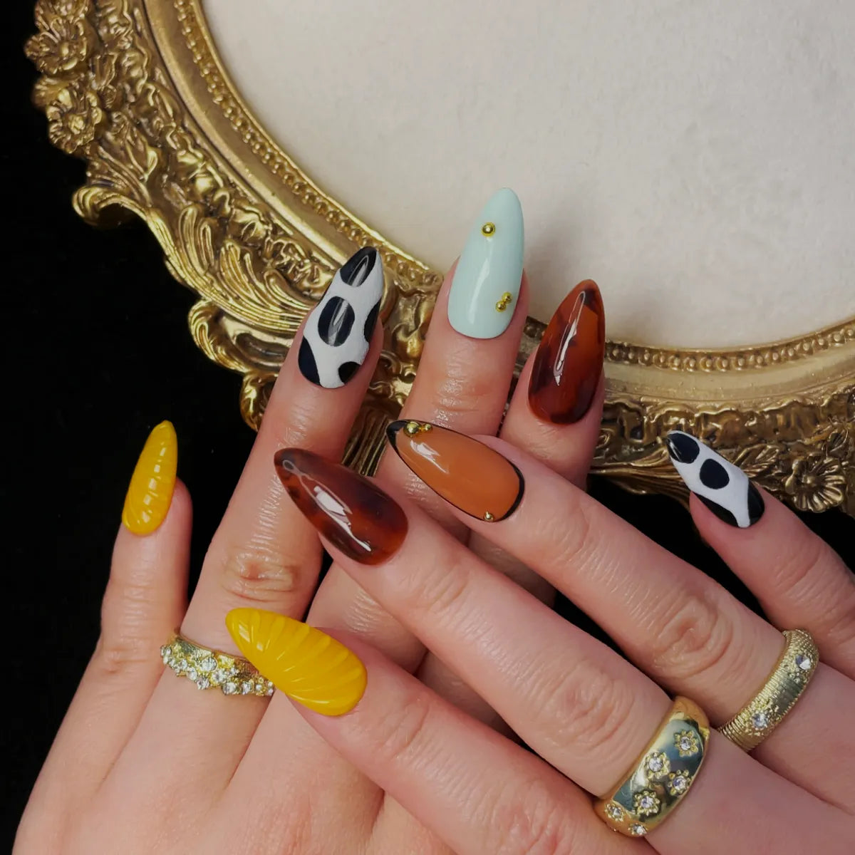 Press On Nail Amber Strike