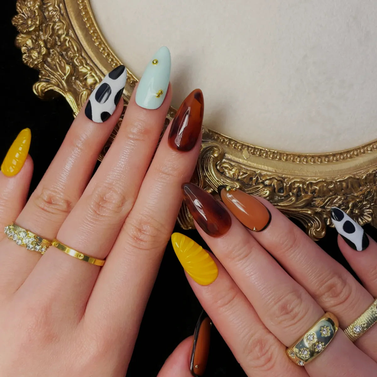 Press On Nail Amber Strike