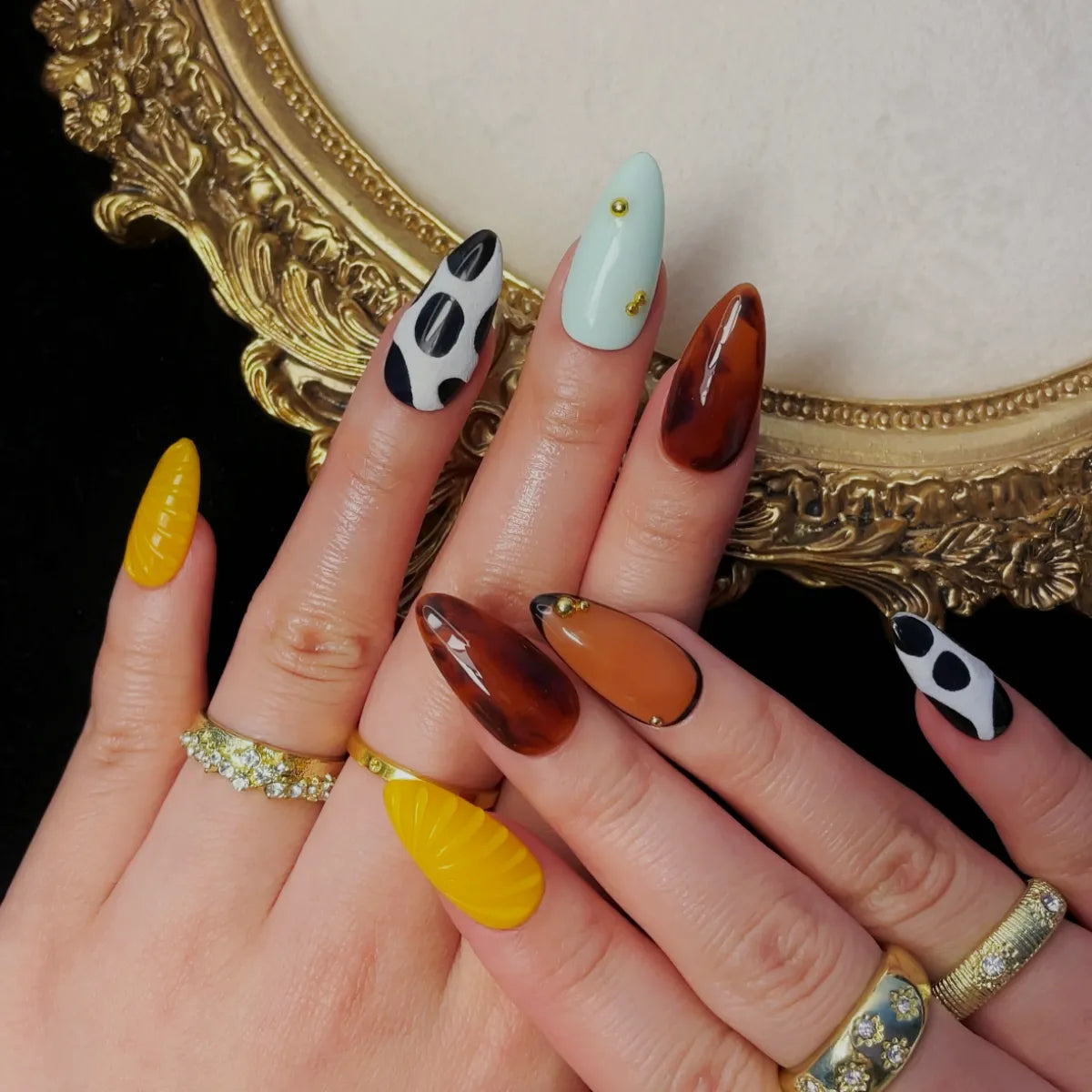 Press On Nail Amber Strike