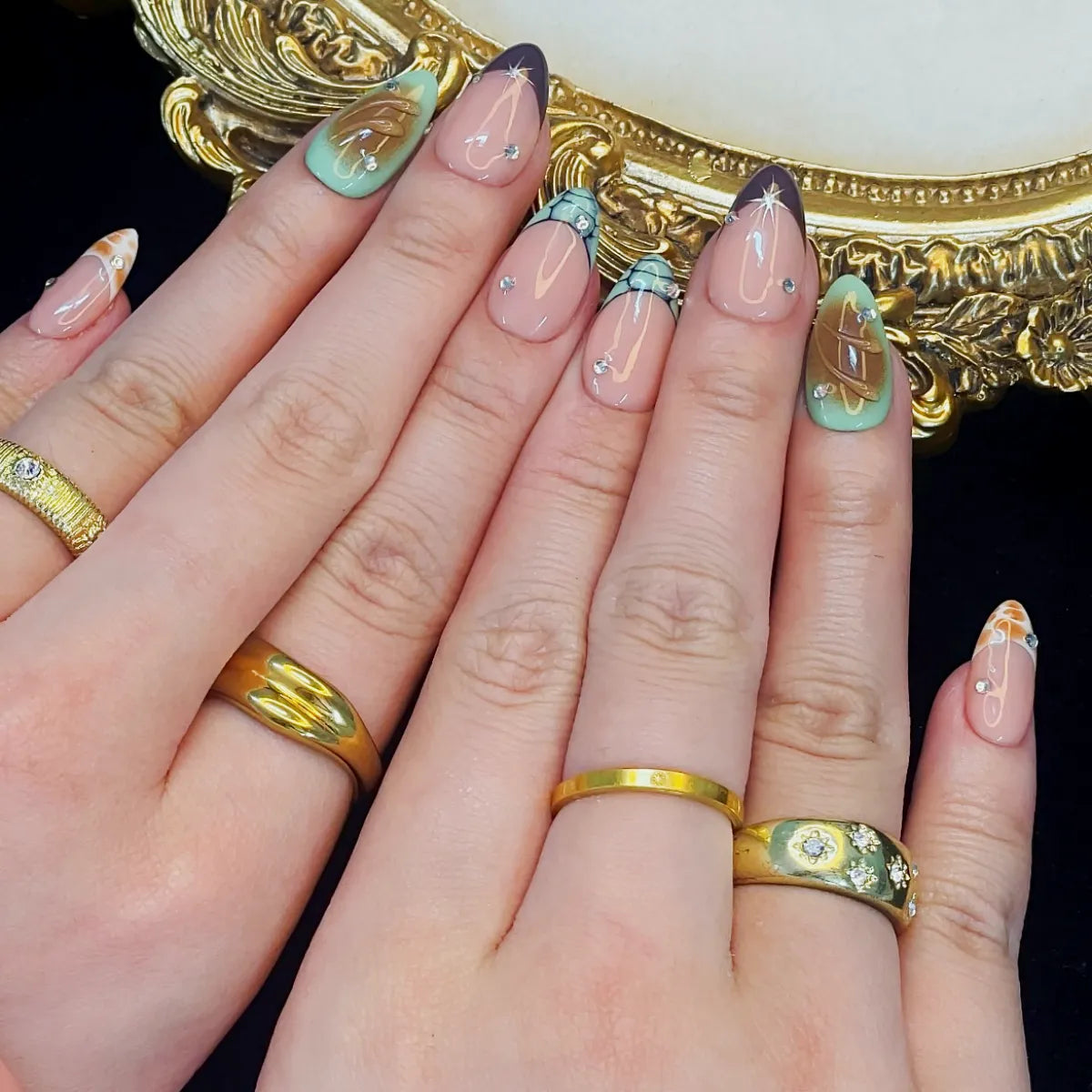 Press On Nail Azure Arc