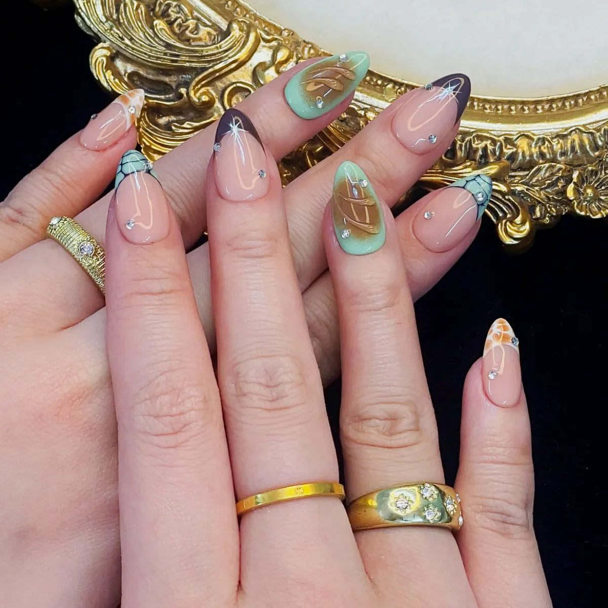 Press On Nail Azure Arc