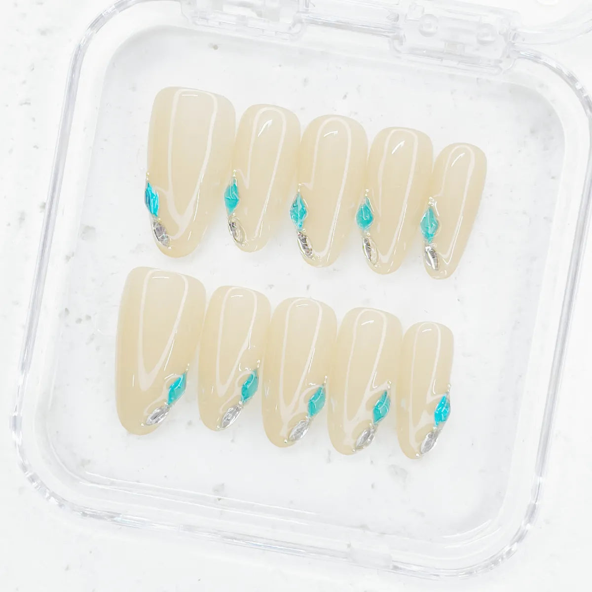 Press On Nail Misty Jewel