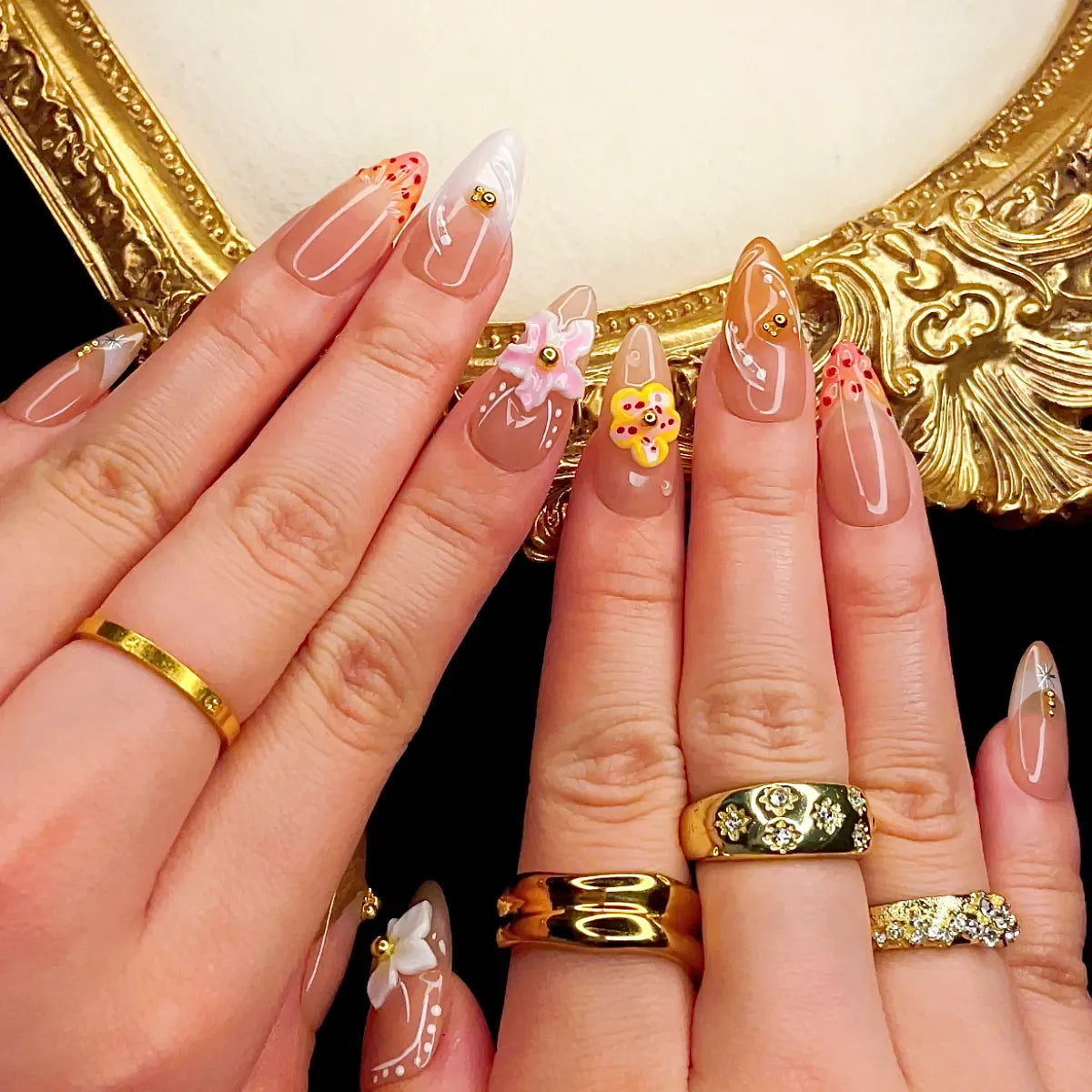 Press On Nail Sunlit Petal