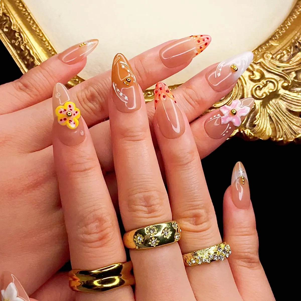 Press On Nail Sunlit Petal