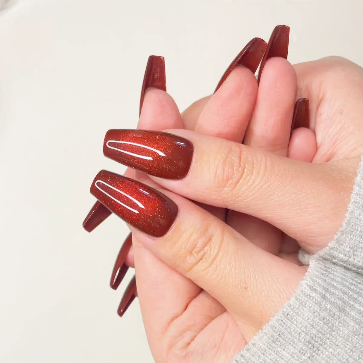 Press On Nail Red Cat's Eyes