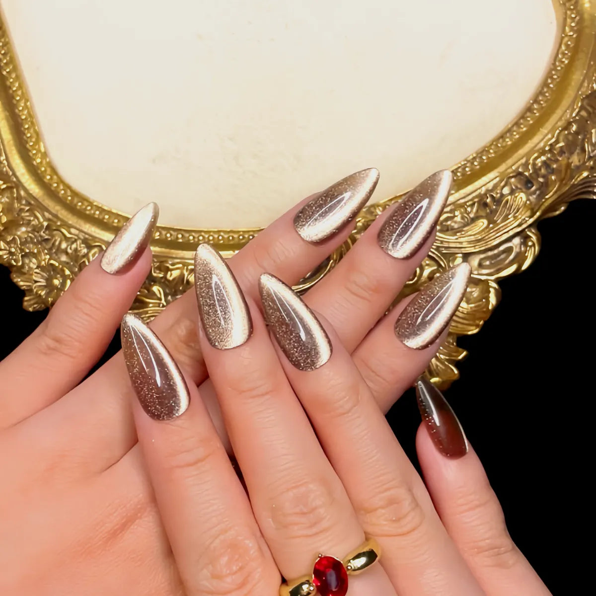 Press On Nail Brown Cat's Eyes