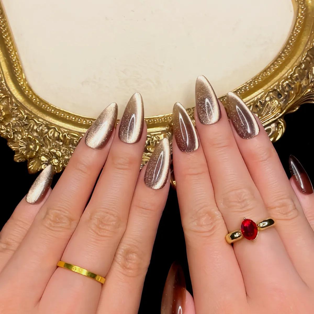 Press On Nail Brown Cat's Eyes