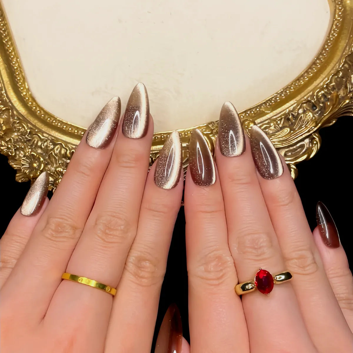 Press On Nail Brown Cat's Eyes