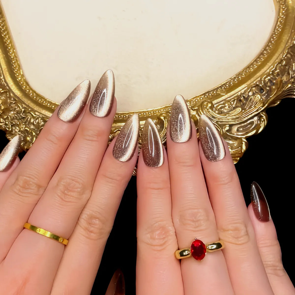 Press On Nail Brown Cat's Eyes