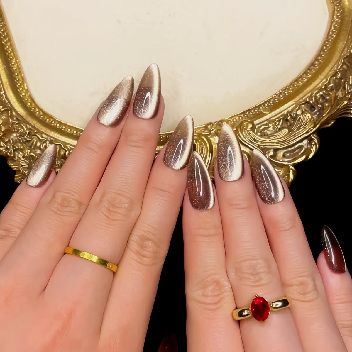 Press On Nail Brown Cat's Eyes