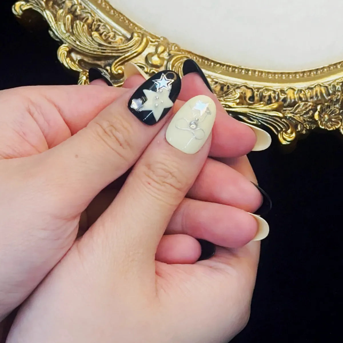Press On Nail Black Star Love