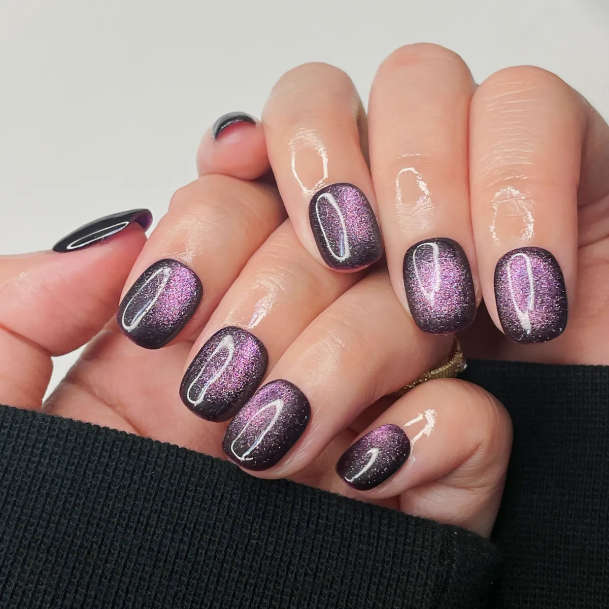 Press On Nail Cat - Eye Violet Vixen