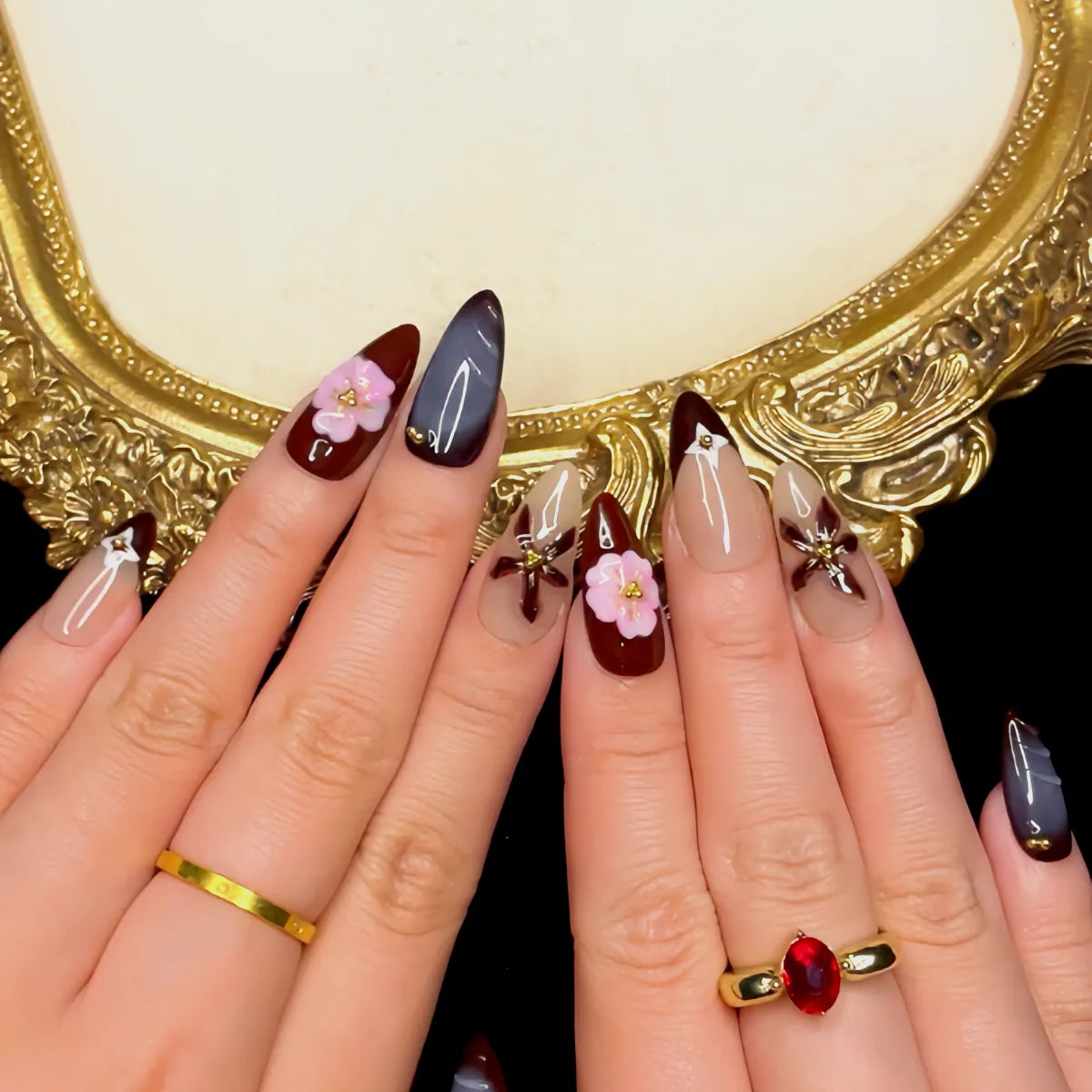 Press On Nail Floral Noir