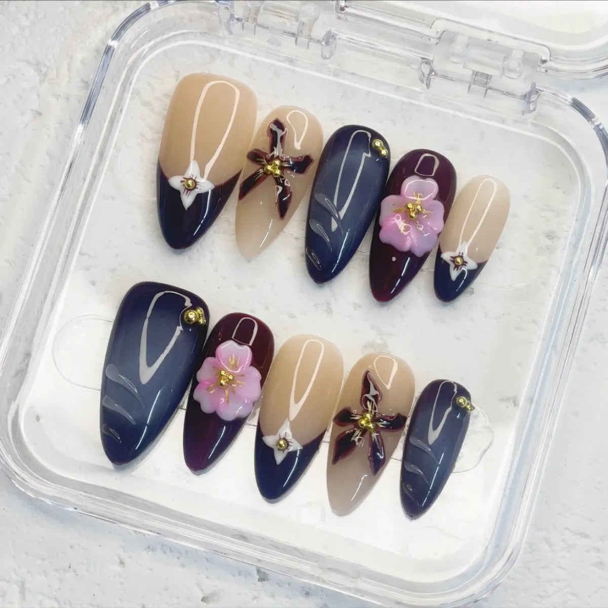 Press On Nail Floral Noir