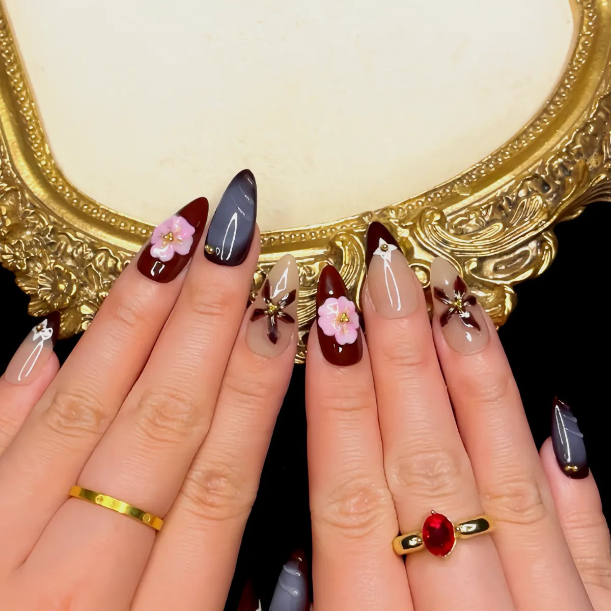 Press On Nail Floral Noir