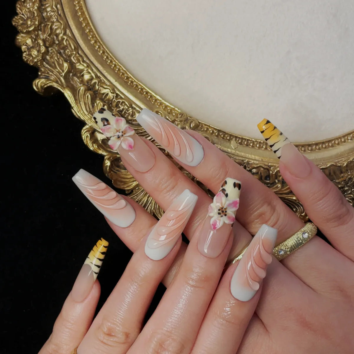 Press On Nail Pink Leopard Bloom
