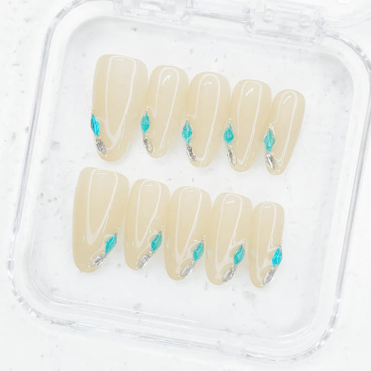 Press On Nail Misty Jewel