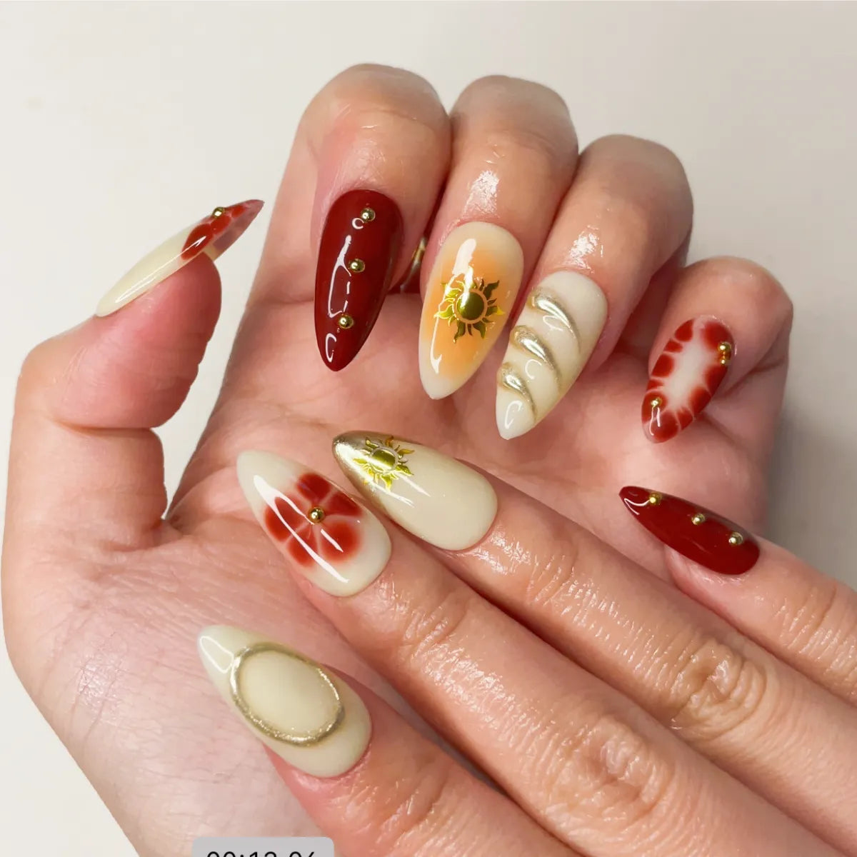 Press On Nail Golden Sun