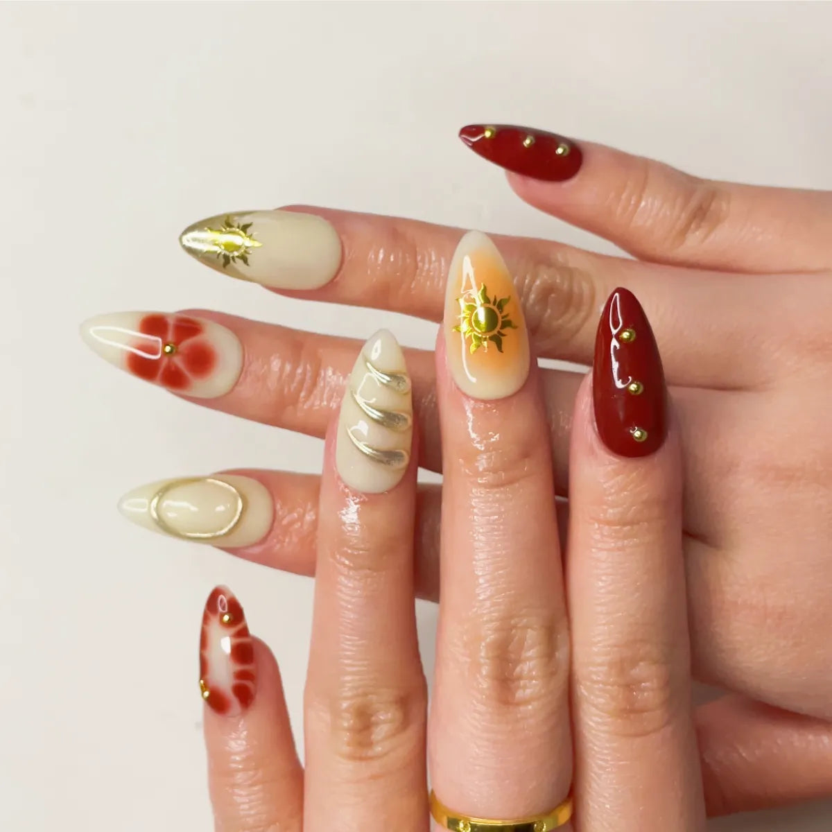 Press On Nail Golden Sun
