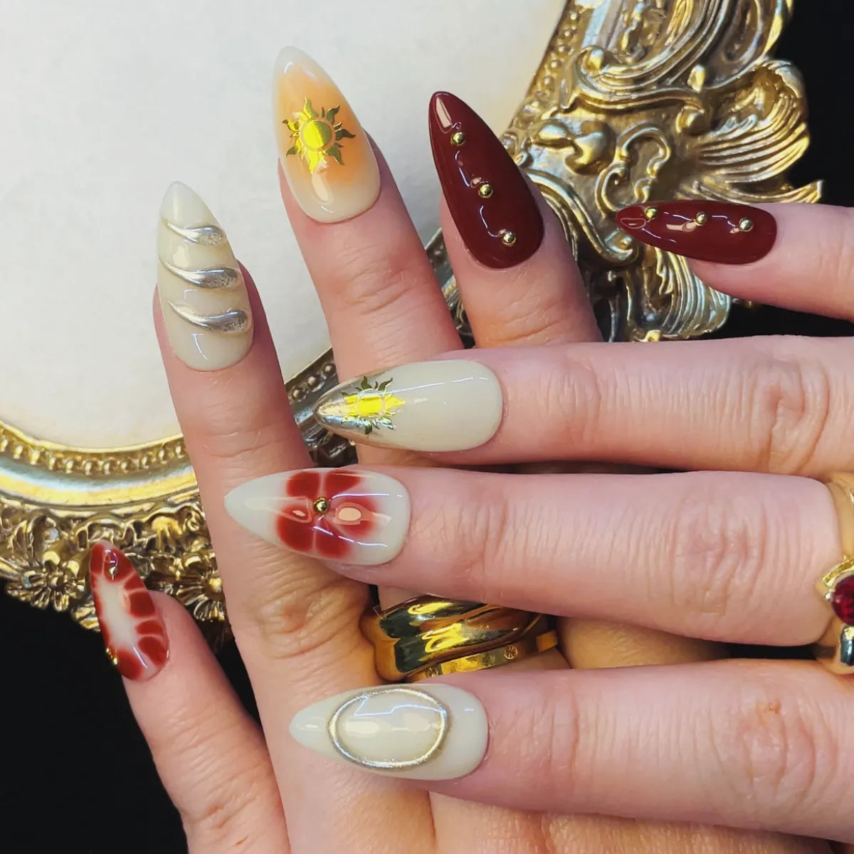 Press On Nail Golden Sun