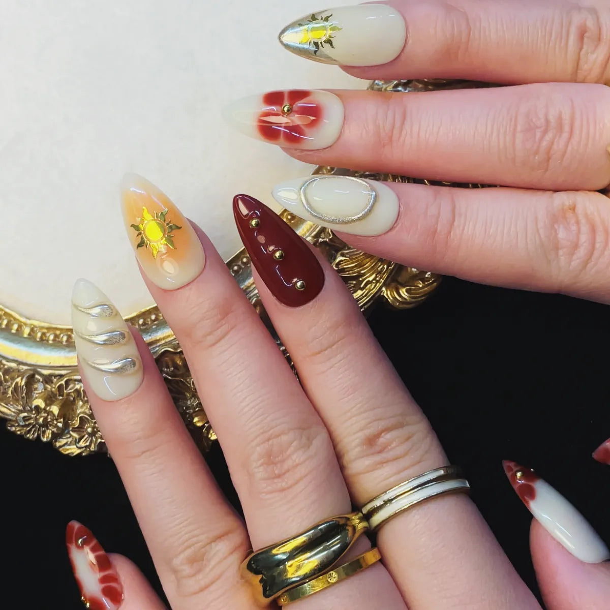 Press On Nail Golden Sun