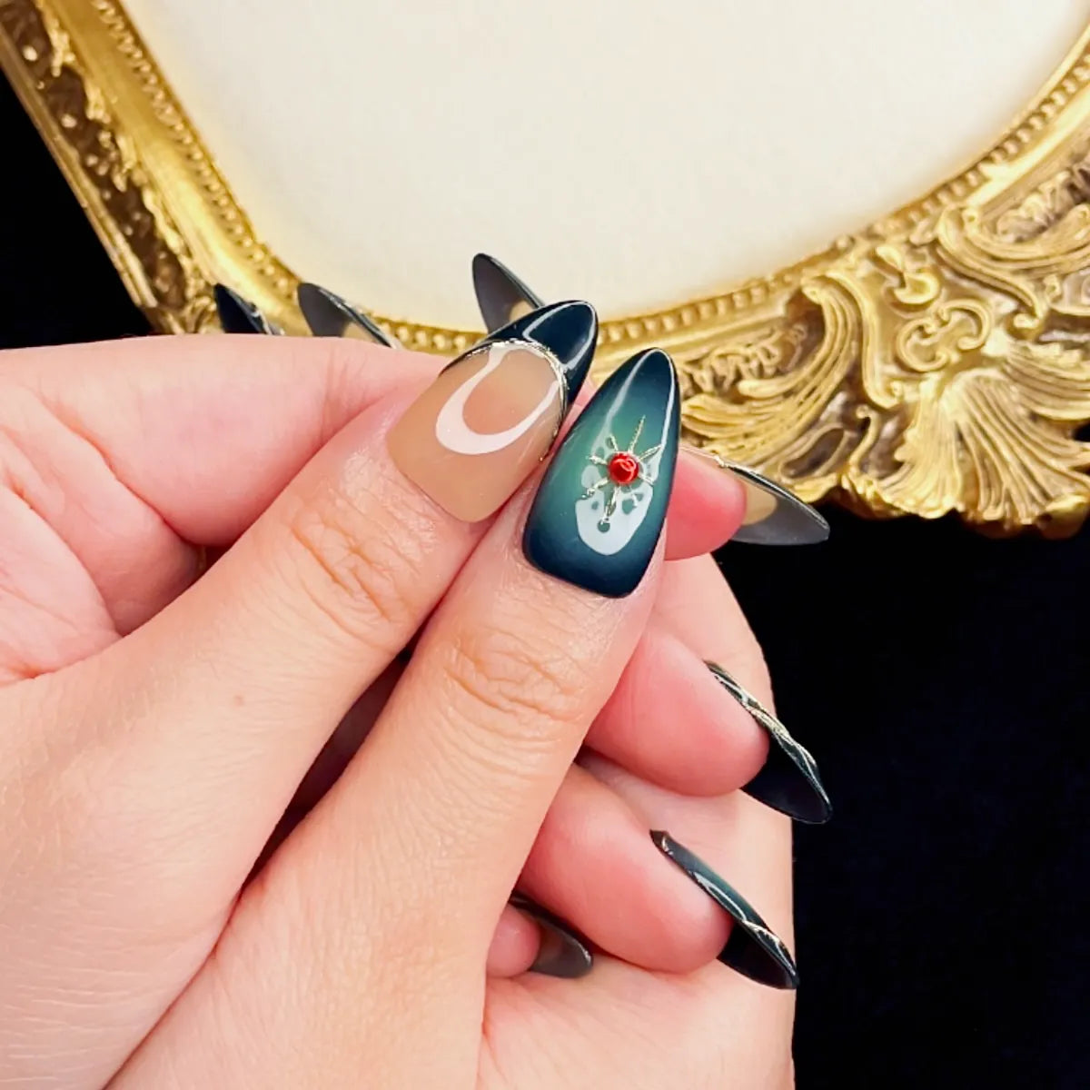 Press On Nail Eclipse Vortex