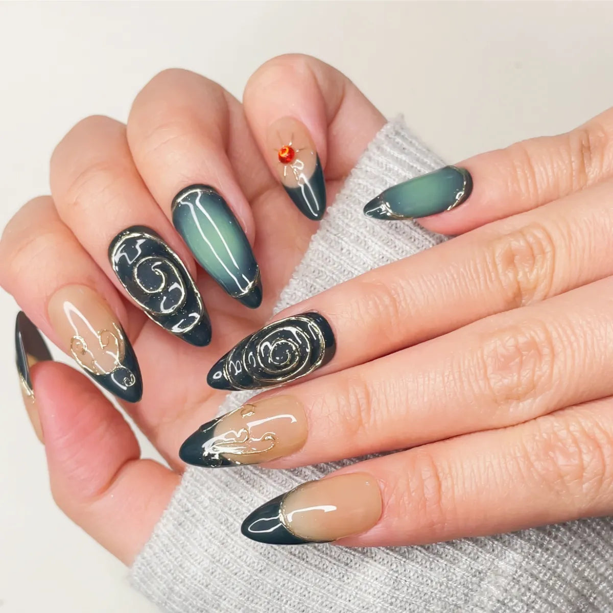 Press On Nail Eclipse Vortex