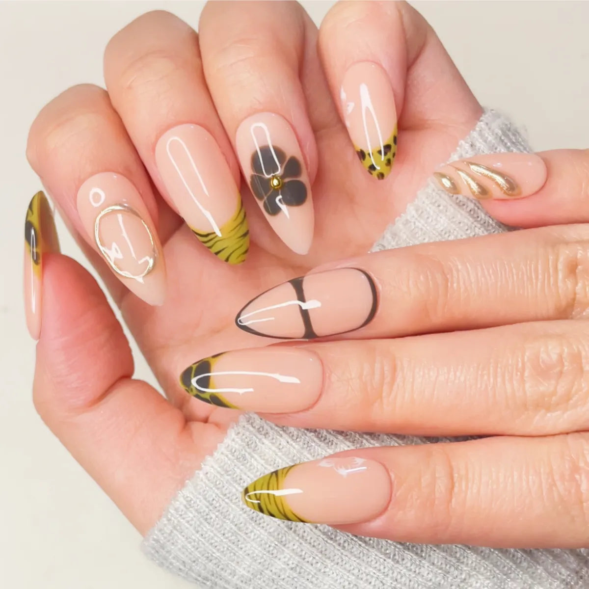 Press On Nail Savanna Mirage