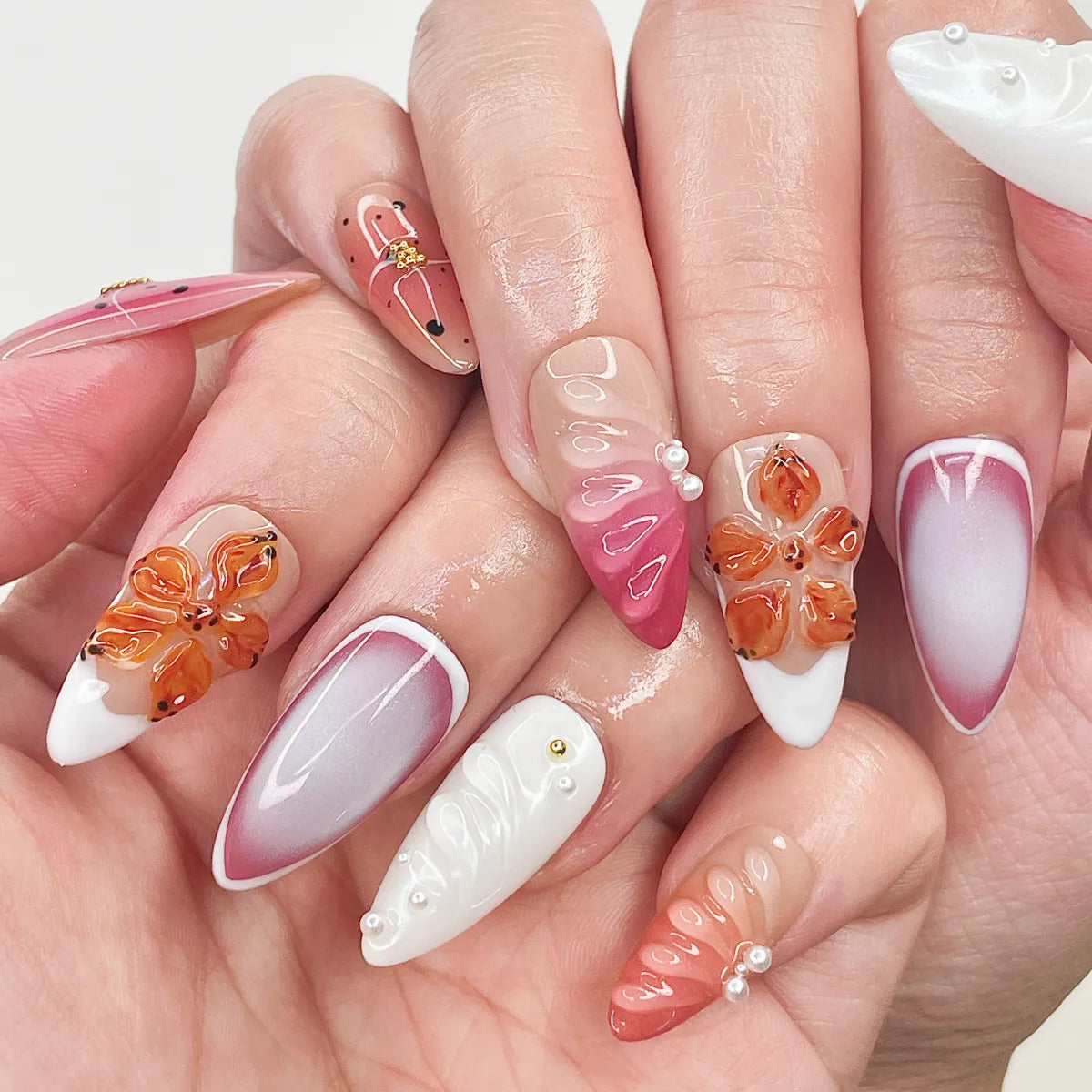 Press On Nail Dragon Kiss