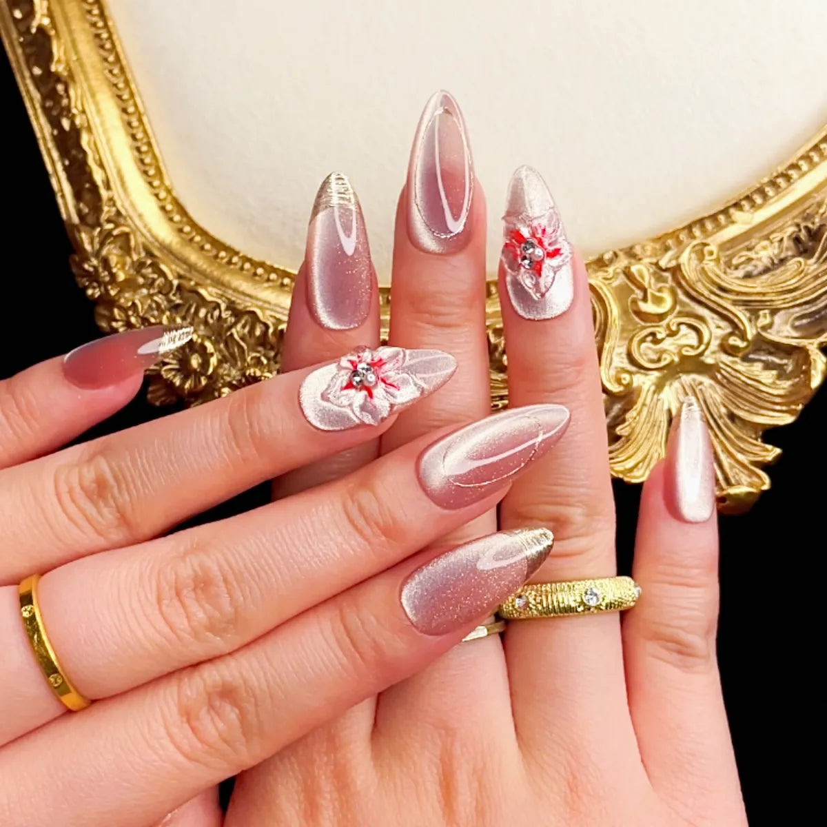 Press On Nail Nude Cat's Eye Flower