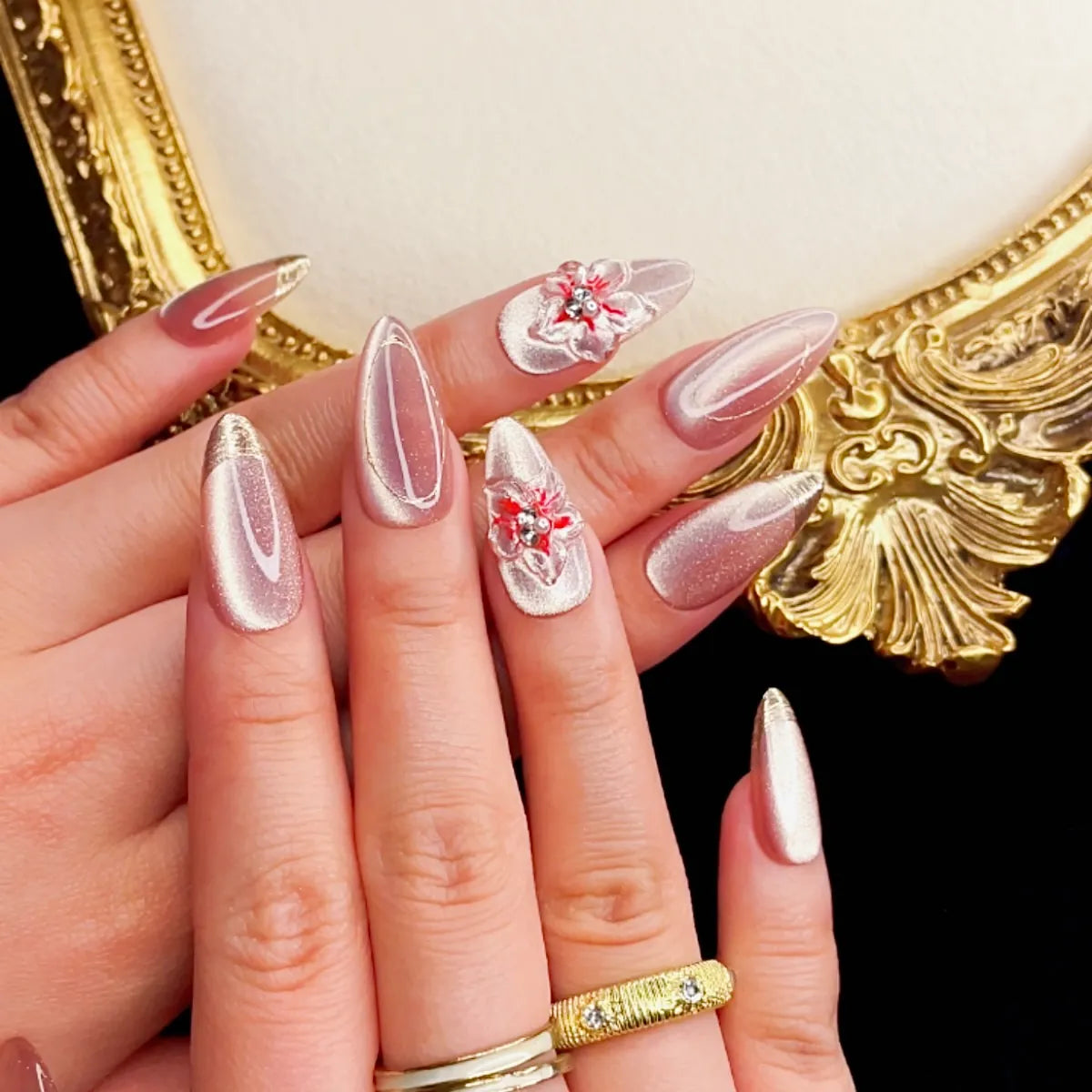 Press On Nail Nude Cat's Eye Flower