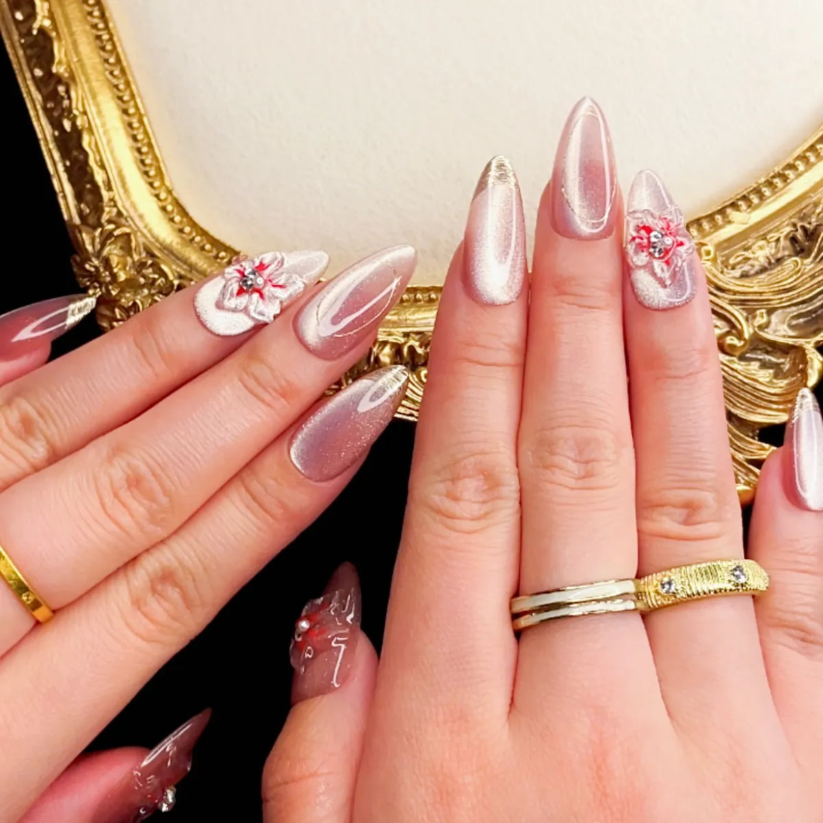 Press On Nail Nude Cat's Eye Flower