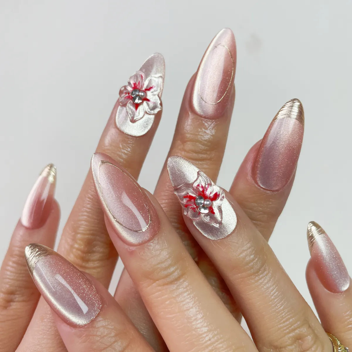 Press On Nail Nude Cat's Eye Flower