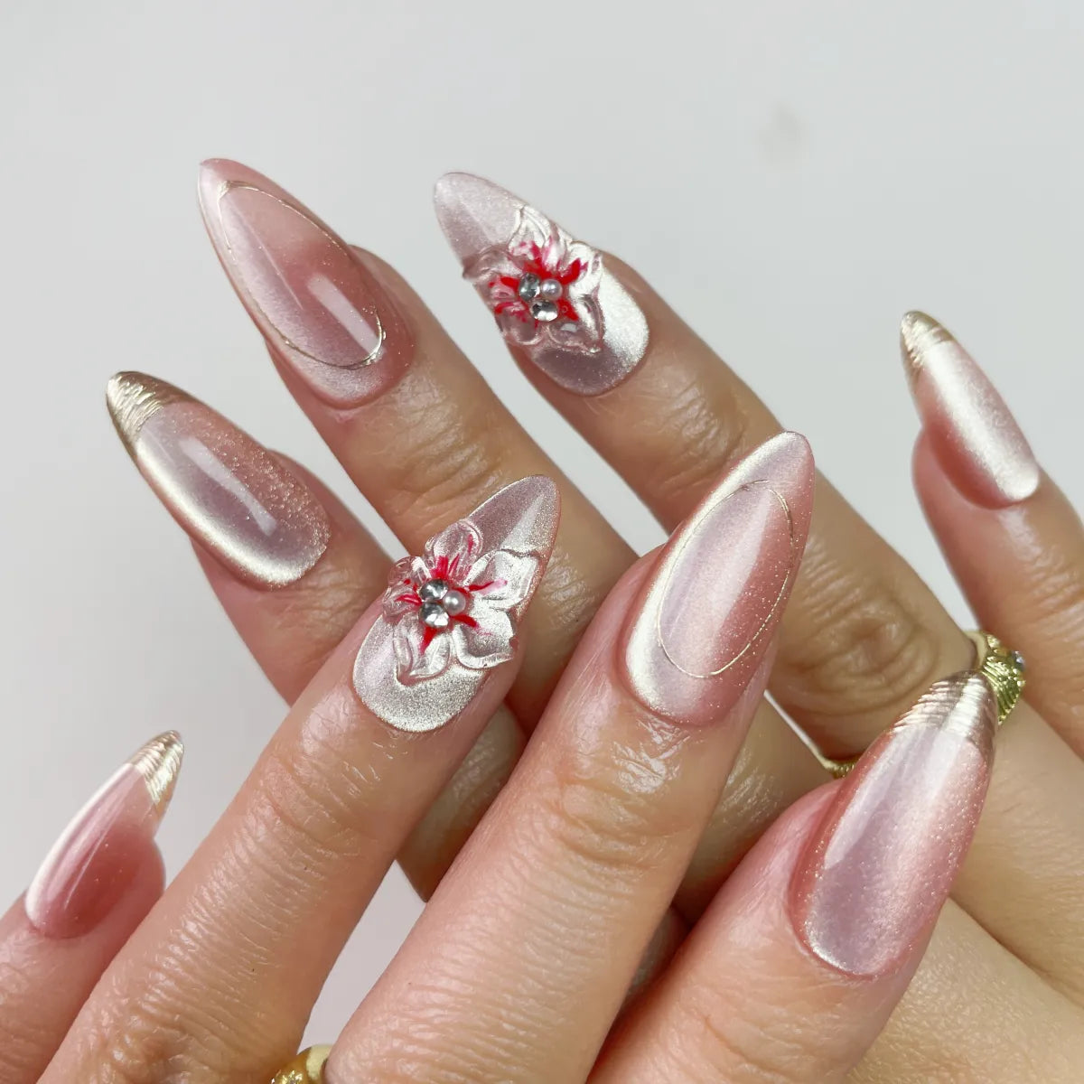 Press On Nail Nude Cat's Eye Flower