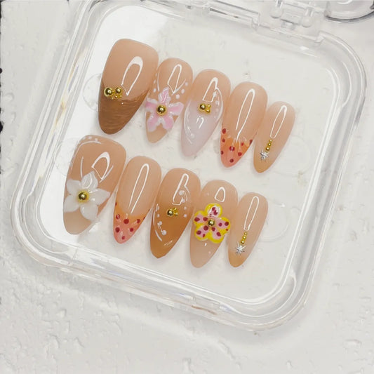 Press On Nail Sunlit Petal