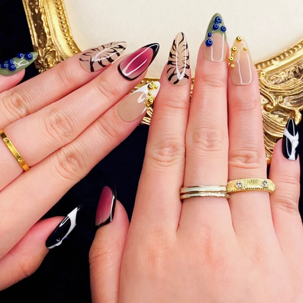 Press On Nail Golden Dot Elegance
