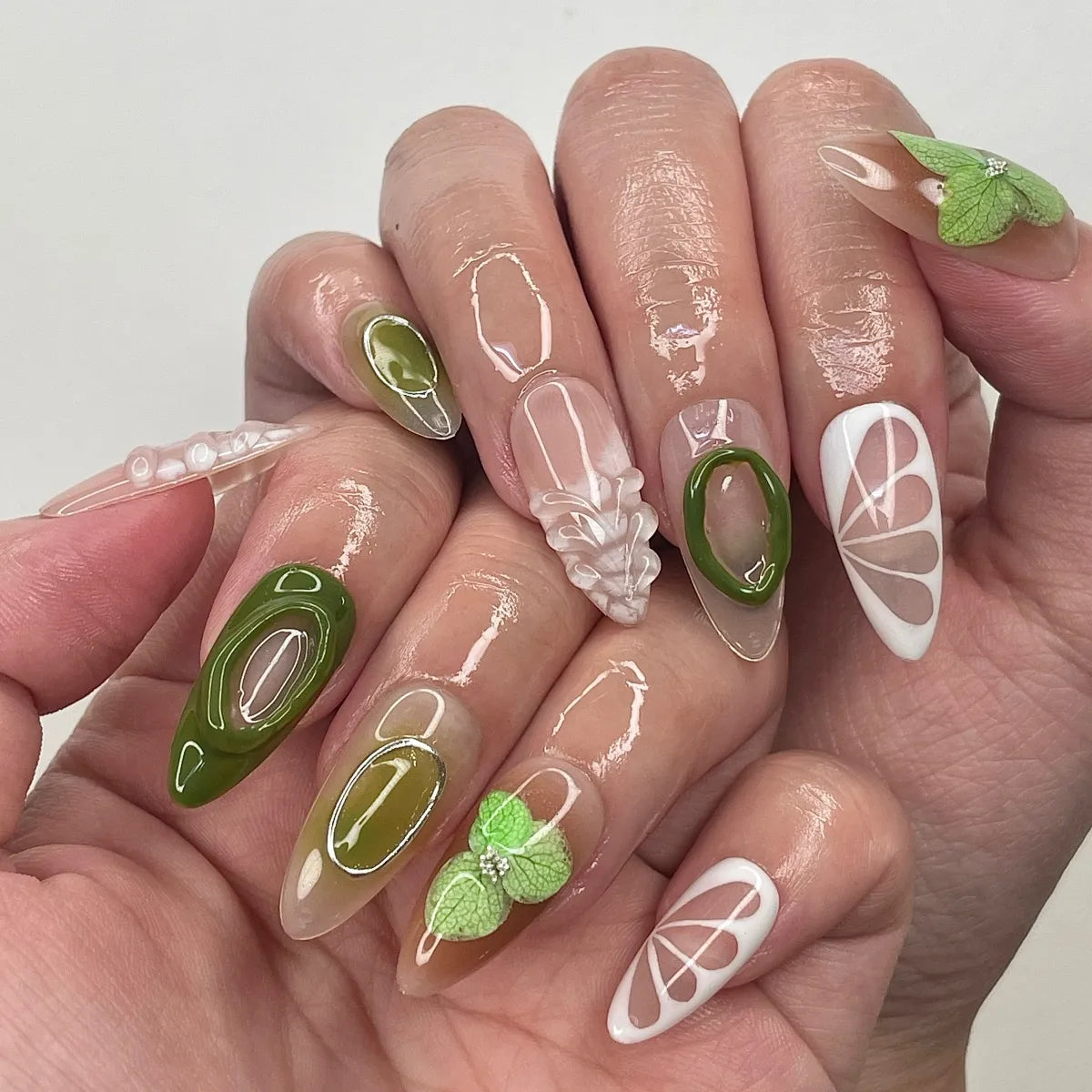 Press On Nail Pistachio Planets