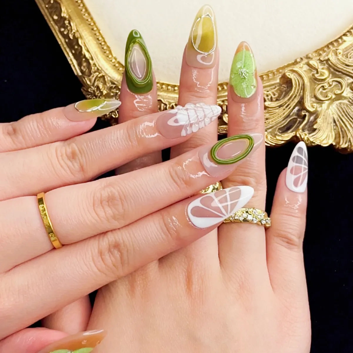 Press On Nail Pistachio Planets