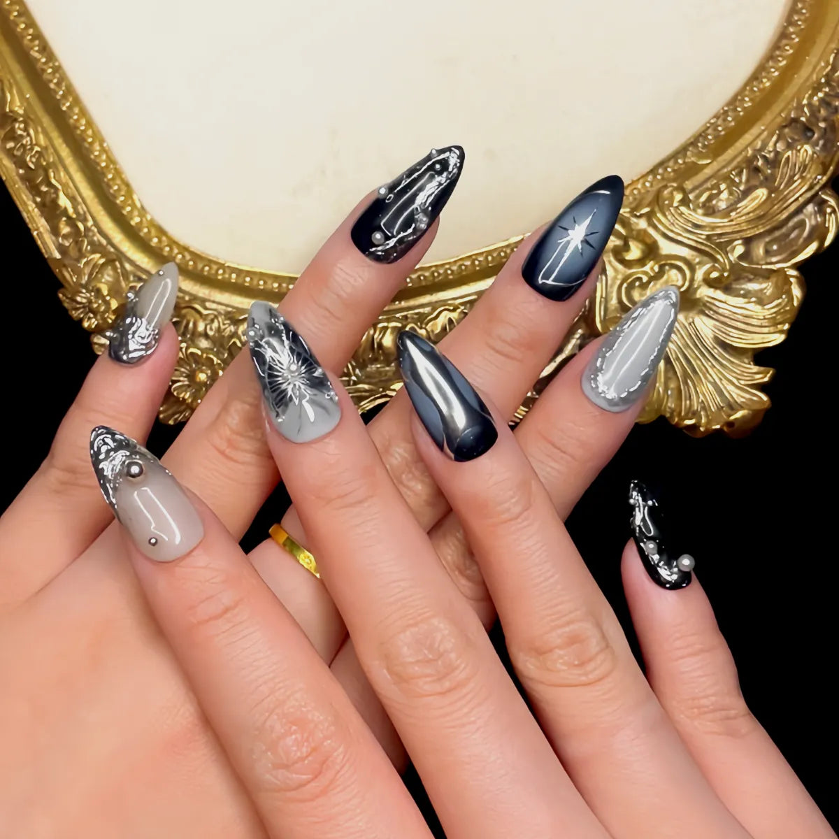 Press On Nail Frosted Wing Glam