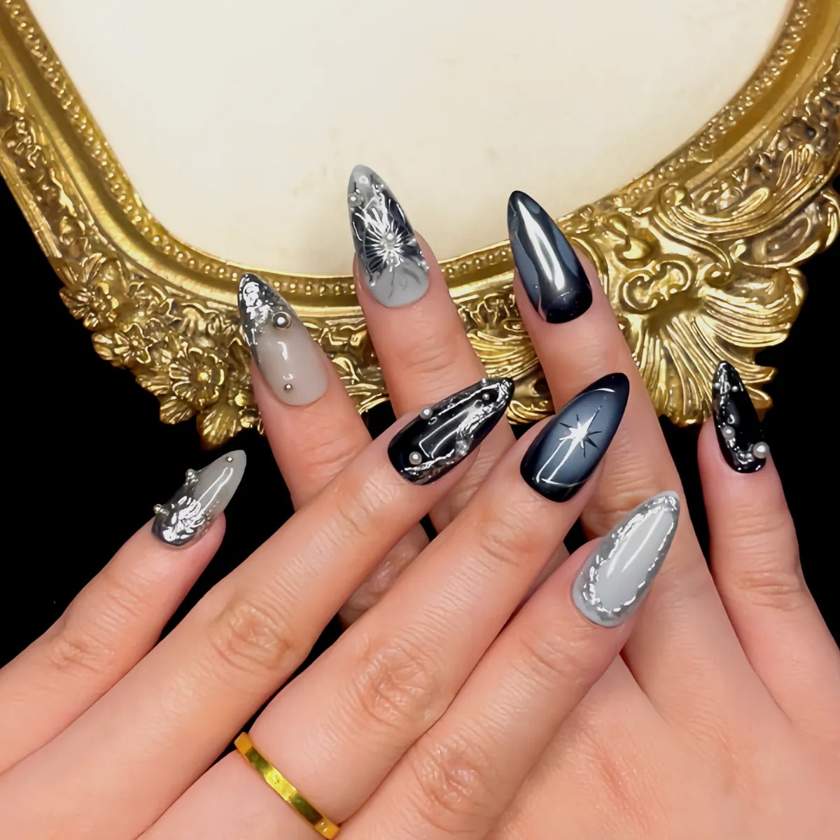 Press On Nail Frosted Wing Glam