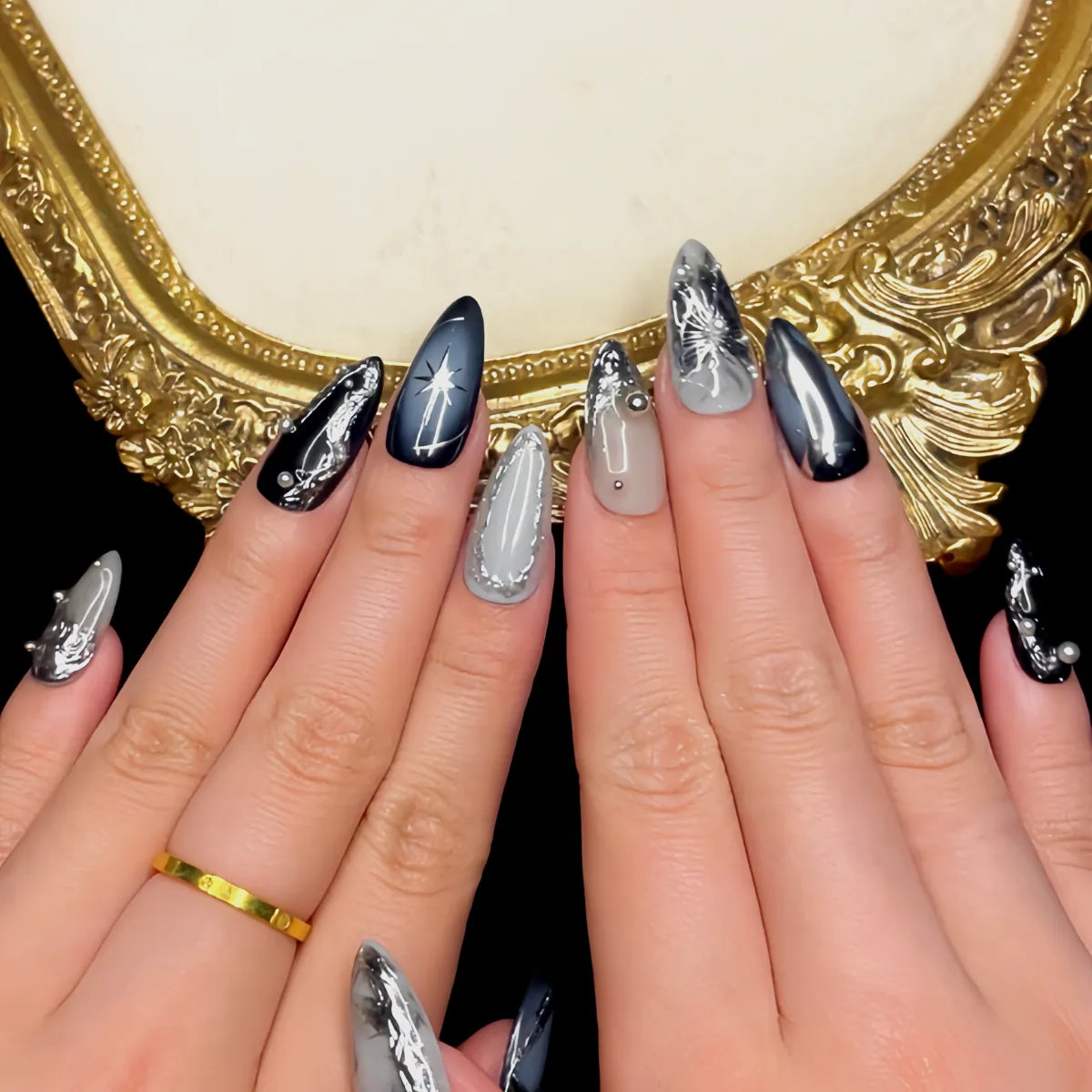 Press On Nail Frosted Wing Glam