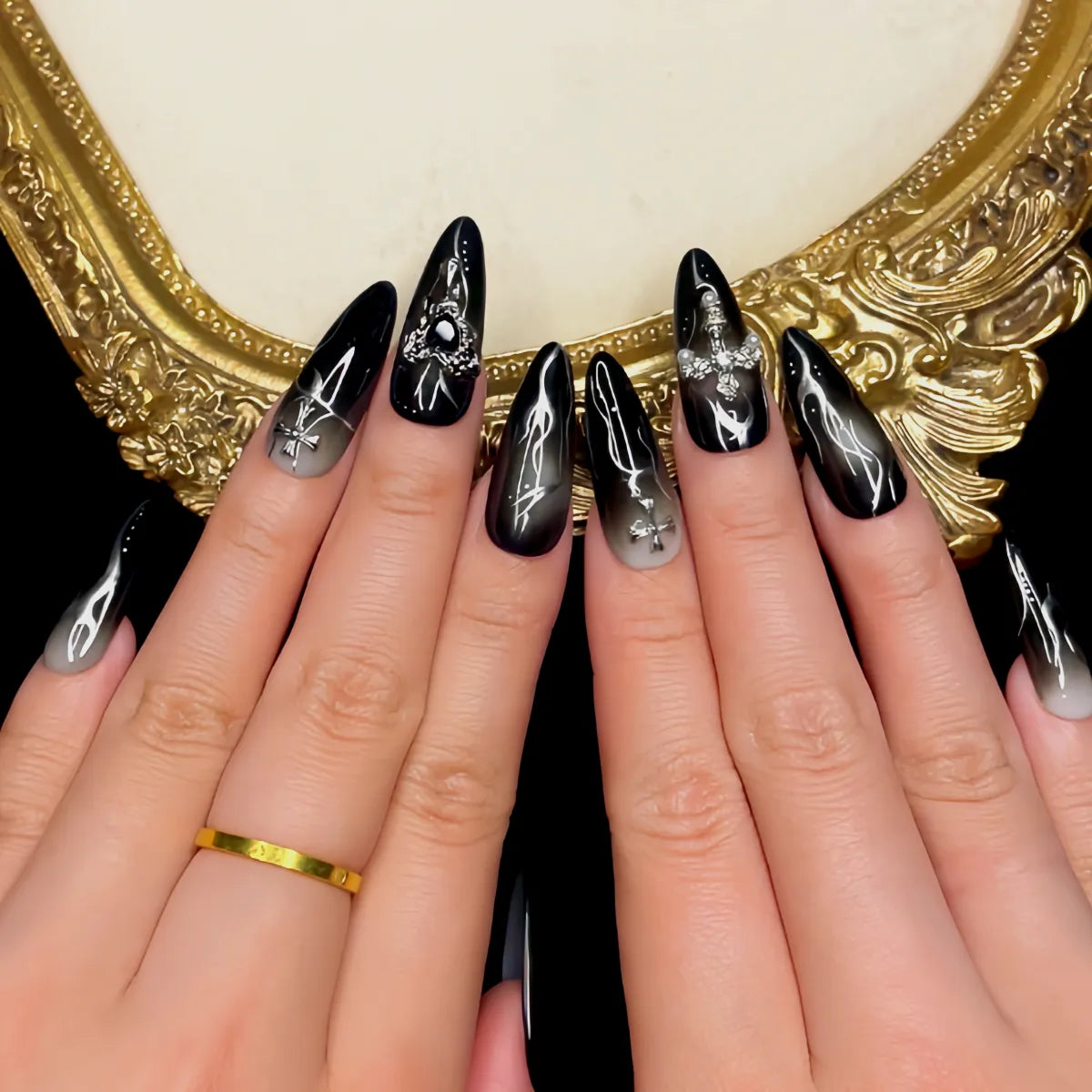 Press On Nail Silver Noir Cross