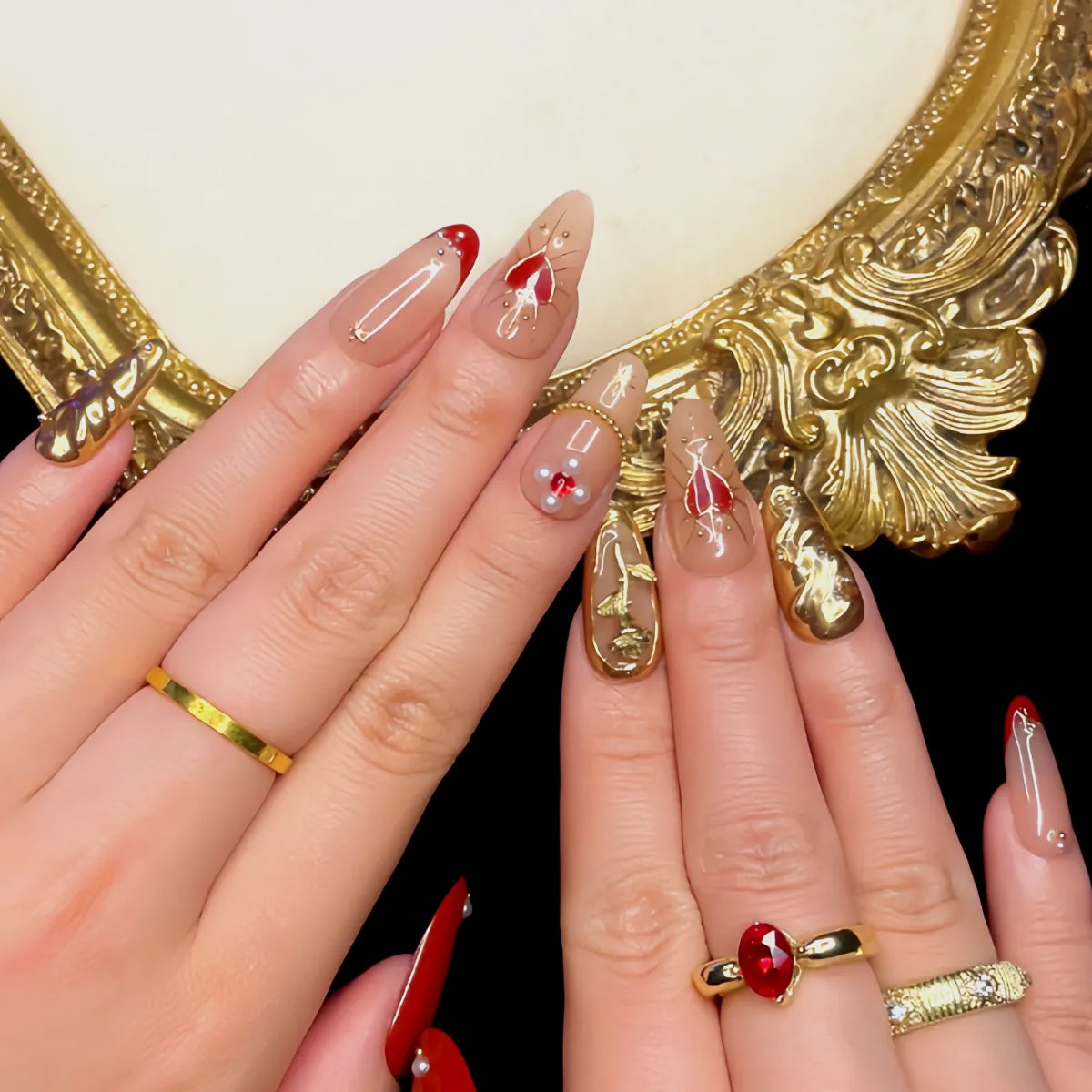 Press On Nail Golden Roses