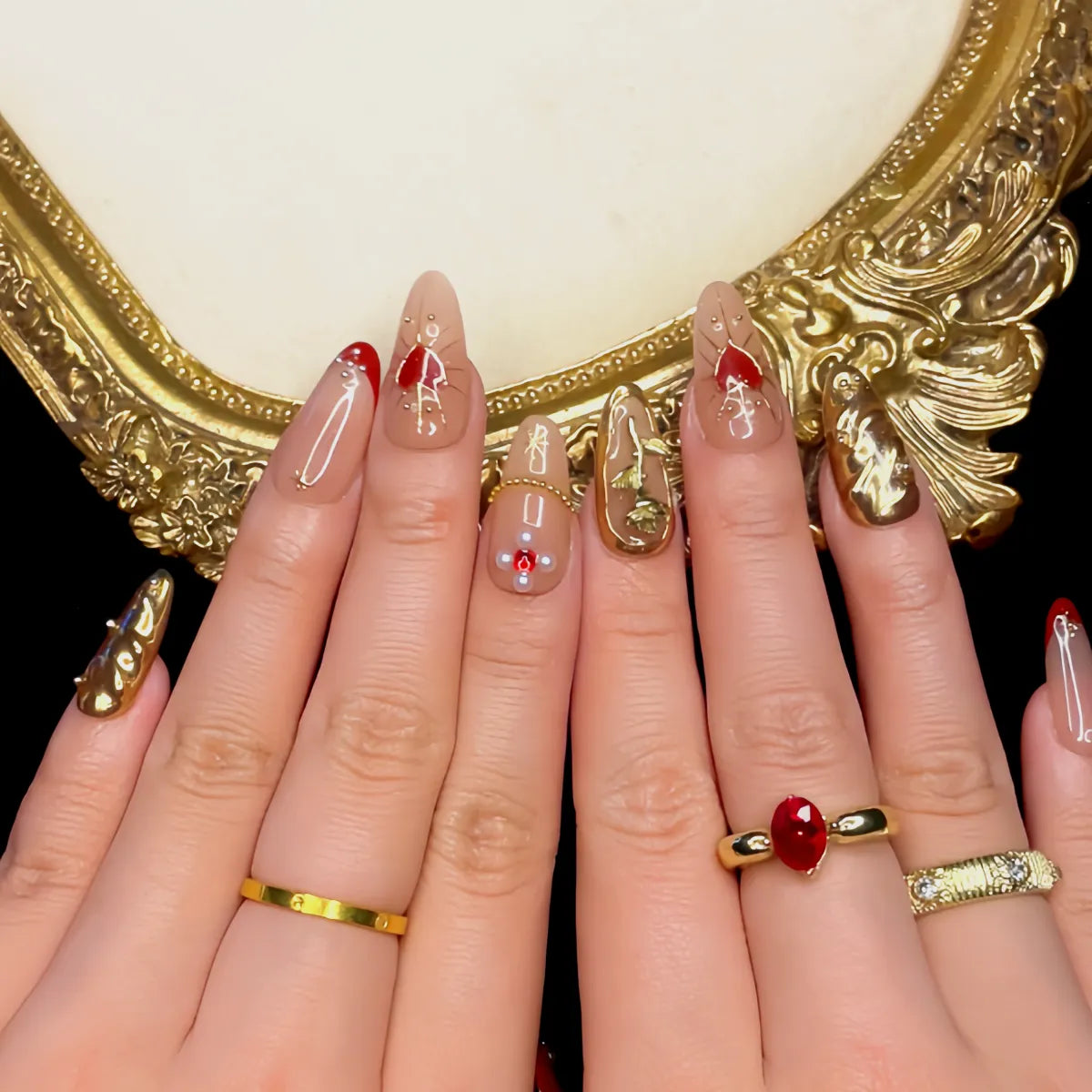 Press On Nail Golden Roses