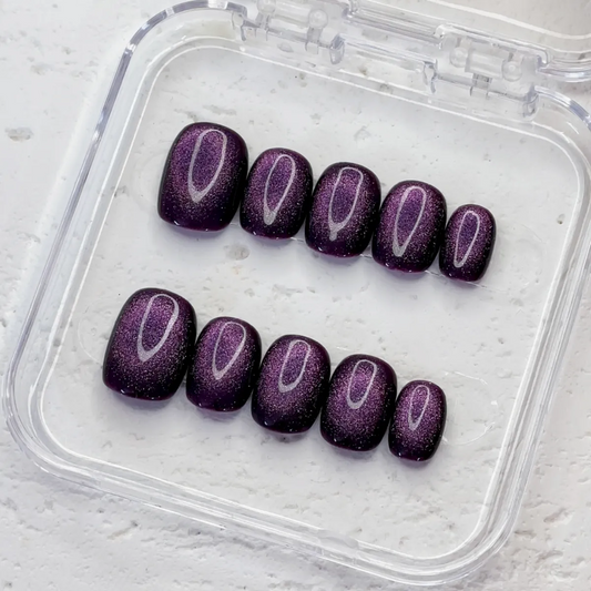 Press On Nail Cat - Eye Violet Vixen
